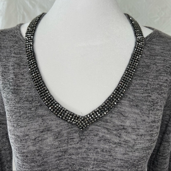 NWT. Juicy Couture Gray top - Picture 4 of 11